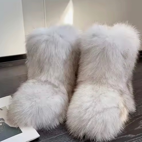 Custom Genuine Fur Short Boots - Picture 1 of 9